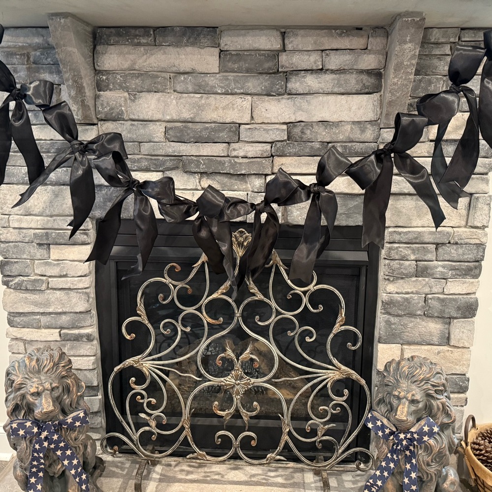 Elegant Black Holiday Garland